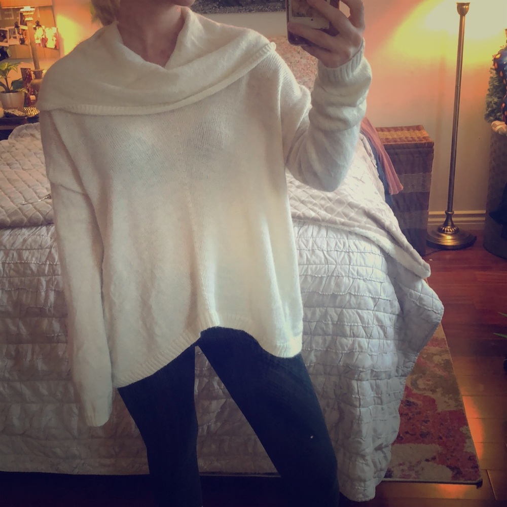 ✨White/Cream Cozy long sleeve ✨